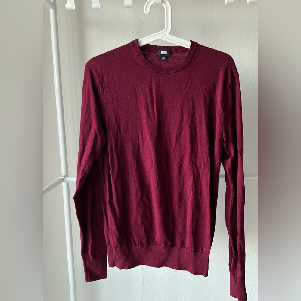 Uniqlo Men's wool Deep Red Crewneck Sweater size S